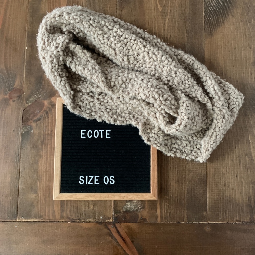 Ecote Urban Outfitters Infinity Scarf